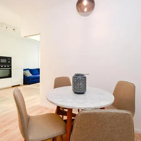 Apartmán New Modern In Center