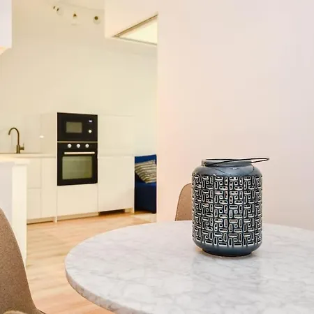 New Modern In Center *