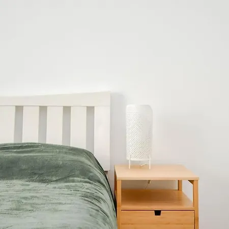 New Modern In Center Apartmán *