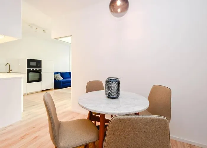 Appartement New Modern In Center